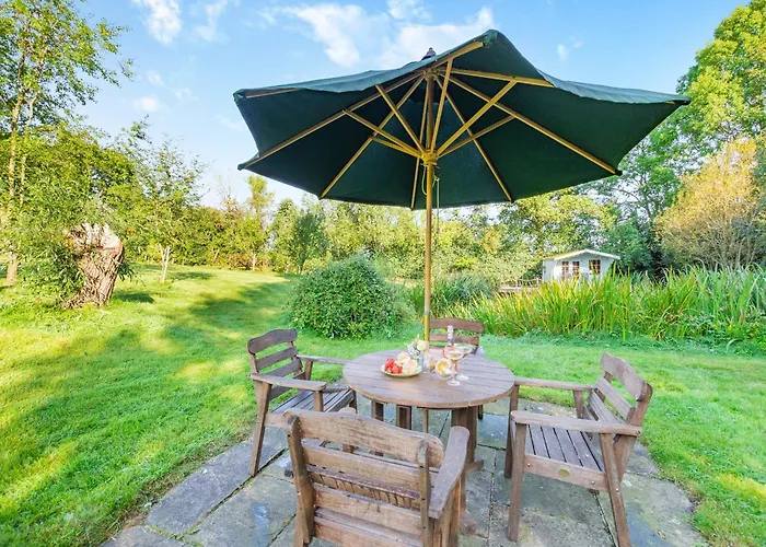 Hedgehogs Hideaway - Uk45296 *